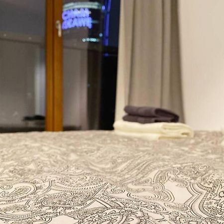 Exclusive 2Br! Apartment Near City Center +Netflix Warschau Exterior foto