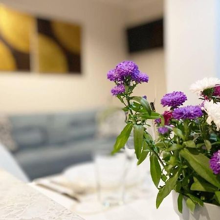 Exclusive 2Br! Apartment Near City Center +Netflix Warschau Exterior foto